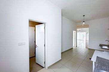 (GATED GUARDED) 2 Storey Taman Ara Sendayan, Bandar Sri Sendayan Seremban