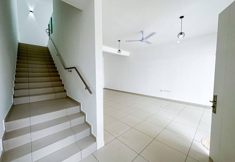 (GATED GUARDED) 2 Storey Taman Ara Sendayan, Bandar Sri Sendayan Seremban