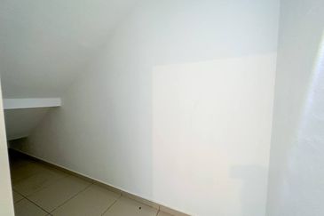 (GATED GUARDED) 2 Storey Taman Ara Sendayan, Bandar Sri Sendayan Seremban