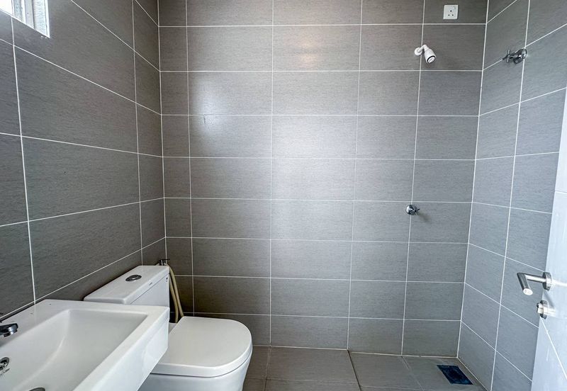 (GATED GUARDED) 2 Storey Taman Ara Sendayan, Bandar Sri Sendayan Seremban