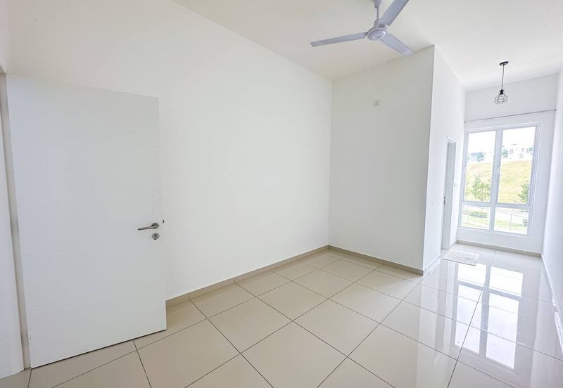 (GATED GUARDED) 2 Storey Taman Ara Sendayan, Bandar Sri Sendayan Seremban