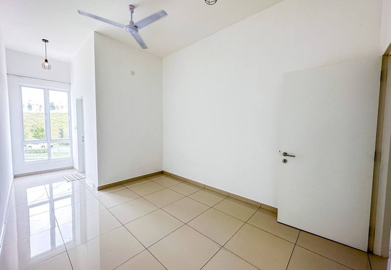 (GATED GUARDED) 2 Storey Taman Ara Sendayan, Bandar Sri Sendayan Seremban