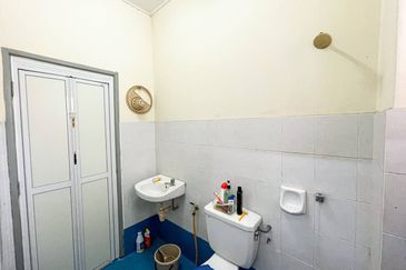 (FACING OPEN)(FLEXIBLE DEPOSIT) 2 Storey Lorong Pending 4  Bandar Puteri Klang