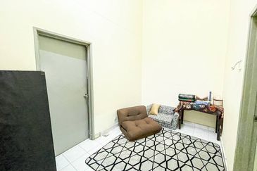 (FACING OPEN)(FLEXIBLE DEPOSIT) 2 Storey Lorong Pending 4  Bandar Puteri Klang