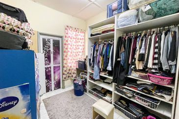 (FACING OPEN)(FLEXIBLE DEPOSIT) 2 Storey Lorong Pending 4  Bandar Puteri Klang