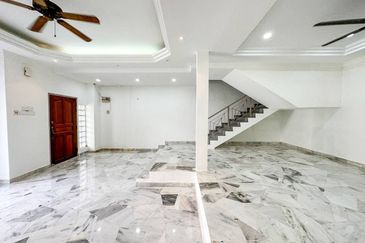 (RENOVATED)(EXTENDED) 2 Storey Taman Mulia Indah Bandar Tun Razak Kuala Lumpur