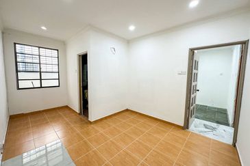 (RENOVATED)(EXTENDED) 2 Storey Taman Mulia Indah Bandar Tun Razak Kuala Lumpur
