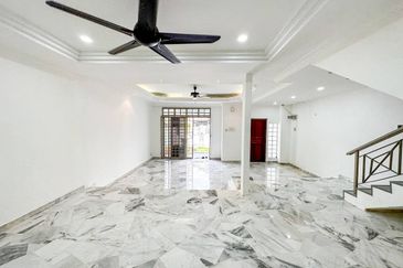 (RENOVATED)(EXTENDED) 2 Storey Taman Mulia Indah Bandar Tun Razak Kuala Lumpur