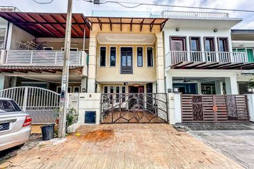 (EXTENDED) Fully Renovated 3 Storey Taman Kosas Ampang 