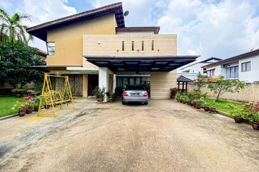 (GATED GUARDED) Bungalow Double Storey, Banyan Close, Bandar Bukit Mahkota Bangi