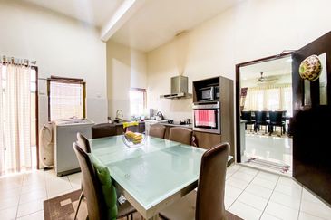 (GATED GUARDED) Bungalow Double Storey, Banyan Close, Bandar Bukit Mahkota Bangi