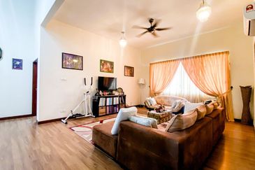 (GATED GUARDED) Bungalow Double Storey, Banyan Close, Bandar Bukit Mahkota Bangi