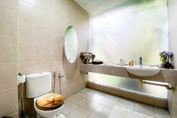 (GATED GUARDED) Bungalow Double Storey, Banyan Close, Bandar Bukit Mahkota Bangi