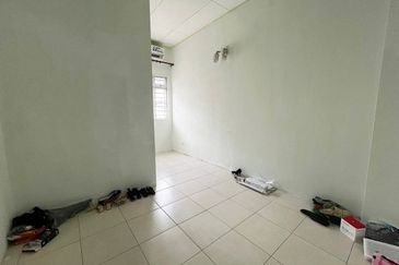 (EXTENDED KITCHEN) 2 Storey Terrace House SP3 Bandar Saujana Putra, Jenjarom 