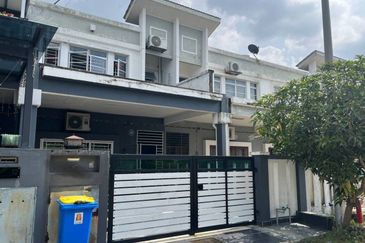(EXTENDED KITCHEN) 2 Storey Terrace House SP3 Bandar Saujana Putra, Jenjarom 
