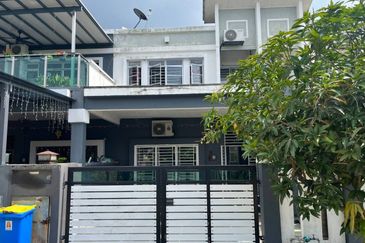 (EXTENDED KITCHEN) 2 Storey Terrace House SP3 Bandar Saujana Putra, Jenjarom 
