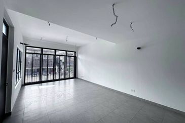 (BRAND NEW) 3 Storey Terrace House The Mulia Residences, Cyberjaya