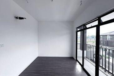 (BRAND NEW) 3 Storey Terrace House The Mulia Residences, Cyberjaya