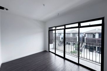 (BRAND NEW) 3 Storey Terrace House The Mulia Residences, Cyberjaya