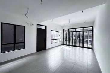 (BRAND NEW) 3 Storey Terrace House The Mulia Residences, Cyberjaya