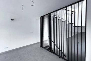 (BRAND NEW) 3 Storey Terrace House The Mulia Residences, Cyberjaya