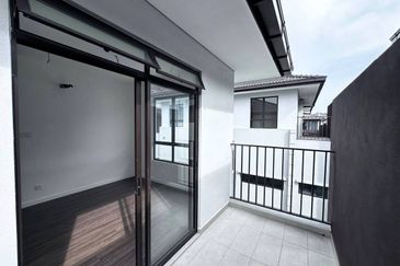 (BRAND NEW) 3 Storey Terrace House The Mulia Residences, Cyberjaya