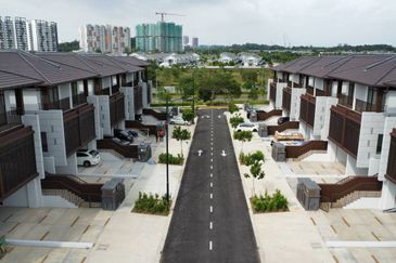 (BRAND NEW) 3 Storey Terrace House The Mulia Residences, Cyberjaya