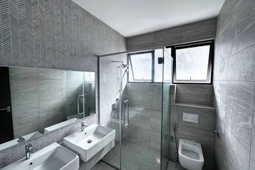 (BRAND NEW) 3 Storey Terrace House The Mulia Residences, Cyberjaya