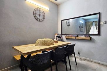 (FREEHOLD) Intermediate 2 Storey Terrace USJ 3D, Subang Jaya 