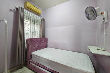 (FREEHOLD) Intermediate 2 Storey Terrace USJ 3D, Subang Jaya 