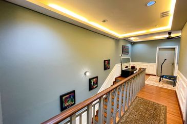 (FULLY RENOVATED) 2 Storey Superlink Laman Cempaka Suria, Kota Seriemas Nilai