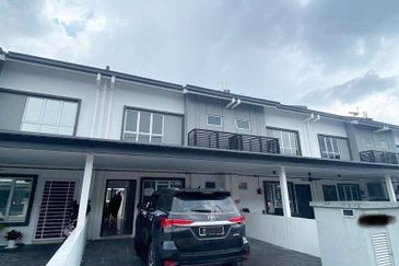 (GATED GUARDED) Intermediate 2 Storey Rentak Perdana LBS, Puncak Alam