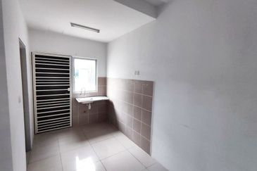 (GATED GUARDED) Intermediate 2 Storey Rentak Perdana LBS, Puncak Alam