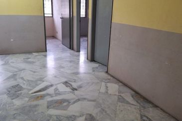 (LOW COST) Apartment Sri Anggerik, Bandar Puchong Jaya, Puchong