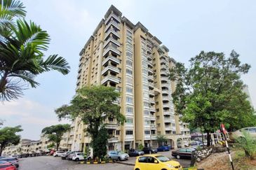 (RENOVATED) Sri Mahligai Condominium, Seksyen 9 Shah Alam