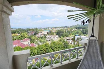 (RENOVATED) Sri Mahligai Condominium, Seksyen 9 Shah Alam
