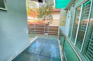 (GATED GUARDED) Fully Renovated 2 Storey Semi-D Tropika Kemensah, Ampang, Selangor