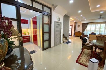 (GATED GUARDED) Fully Renovated 2 Storey Semi-D Tropika Kemensah, Ampang, Selangor