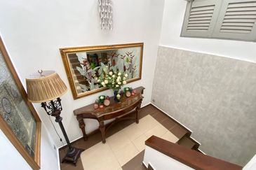 (GATED GUARDED) Fully Renovated 2 Storey Semi-D Tropika Kemensah, Ampang, Selangor