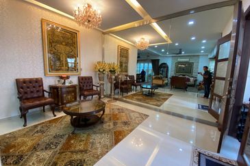 (GATED GUARDED) Fully Renovated 2 Storey Semi-D Tropika Kemensah, Ampang, Selangor