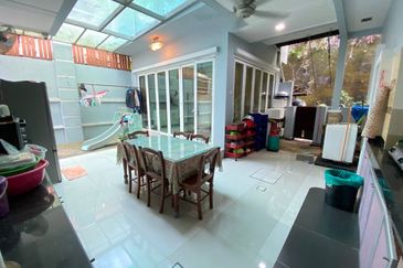 (GATED GUARDED) Fully Renovated 2 Storey Semi-D Tropika Kemensah, Ampang, Selangor