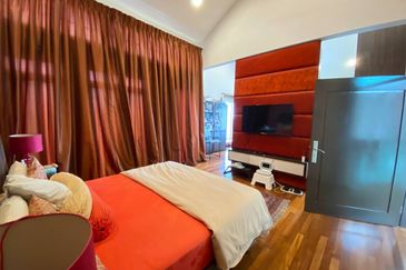 (GATED GUARDED) 3 Storey Bungalow, KGSAAS Shah Alam, Selangor