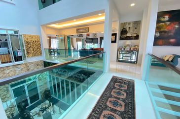 (GATED GUARDED) 3 Storey Bungalow, KGSAAS Shah Alam, Selangor