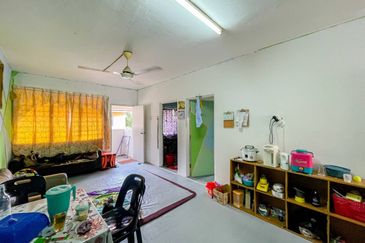 (FLEXIBLE DEPOSIT) Renovated Flat Taman Puncak Kinrara, Bandar Kinrara