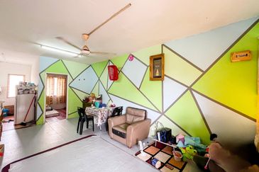 (FLEXIBLE DEPOSIT) Renovated Flat Taman Puncak Kinrara, Bandar Kinrara