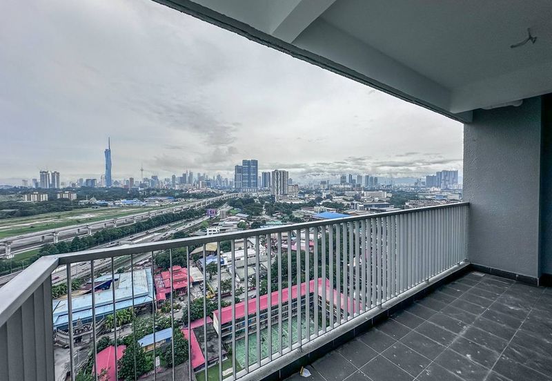 (PRIME LOCATION)(CORNER UNIT) Razak City Residences, Sungai Besi KL (RC Residence)