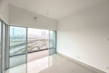 (PRIME LOCATION)(CORNER UNIT) Razak City Residences, Sungai Besi KL (RC Residence)