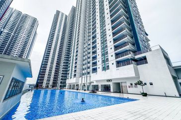 (PRIME LOCATION)(CORNER UNIT) Razak City Residences, Sungai Besi KL (RC Residence)