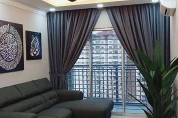 (GATED GUARDED) Renovated Laguna Biru 2 Apartment, Rawang