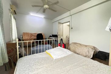 (GATED GUARDED) Intermediate 2 Storey Terrace Casa Green, Cybersouth, Dengkil